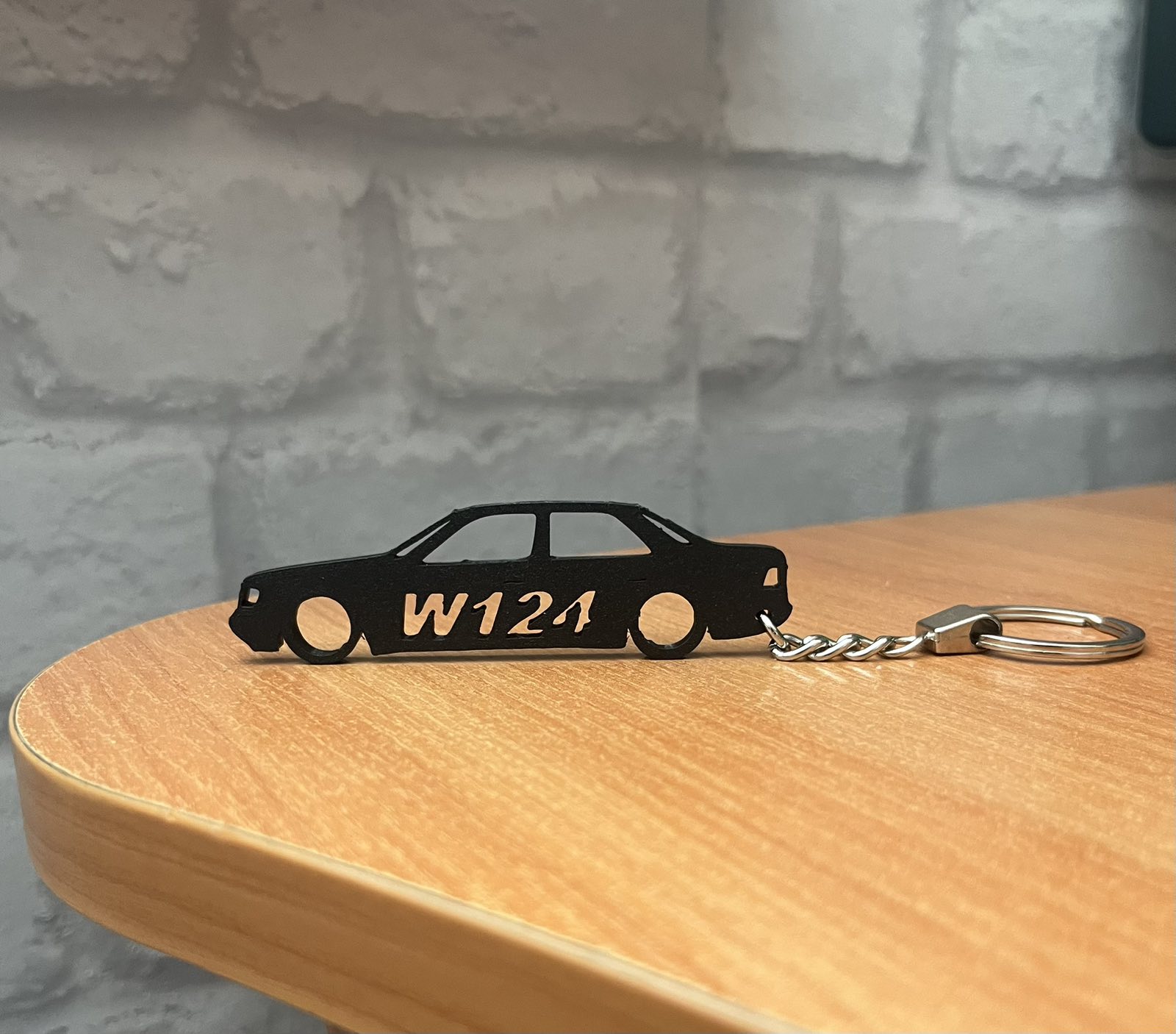 Mercedes W124 E-Class - Image 2